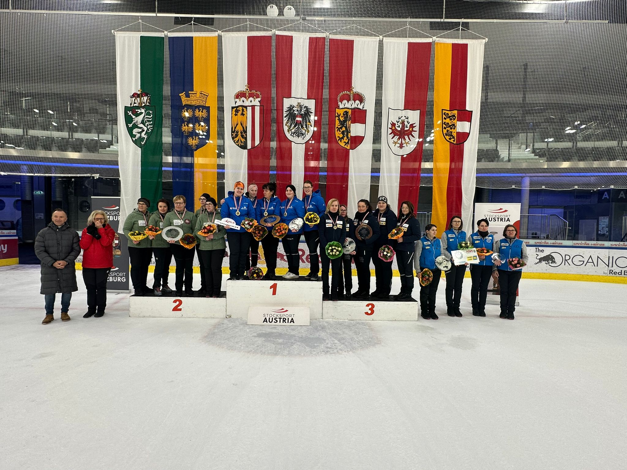 Damen-Wochenende im Eisstocksport: Starke Leistungen der NÖ-Teams