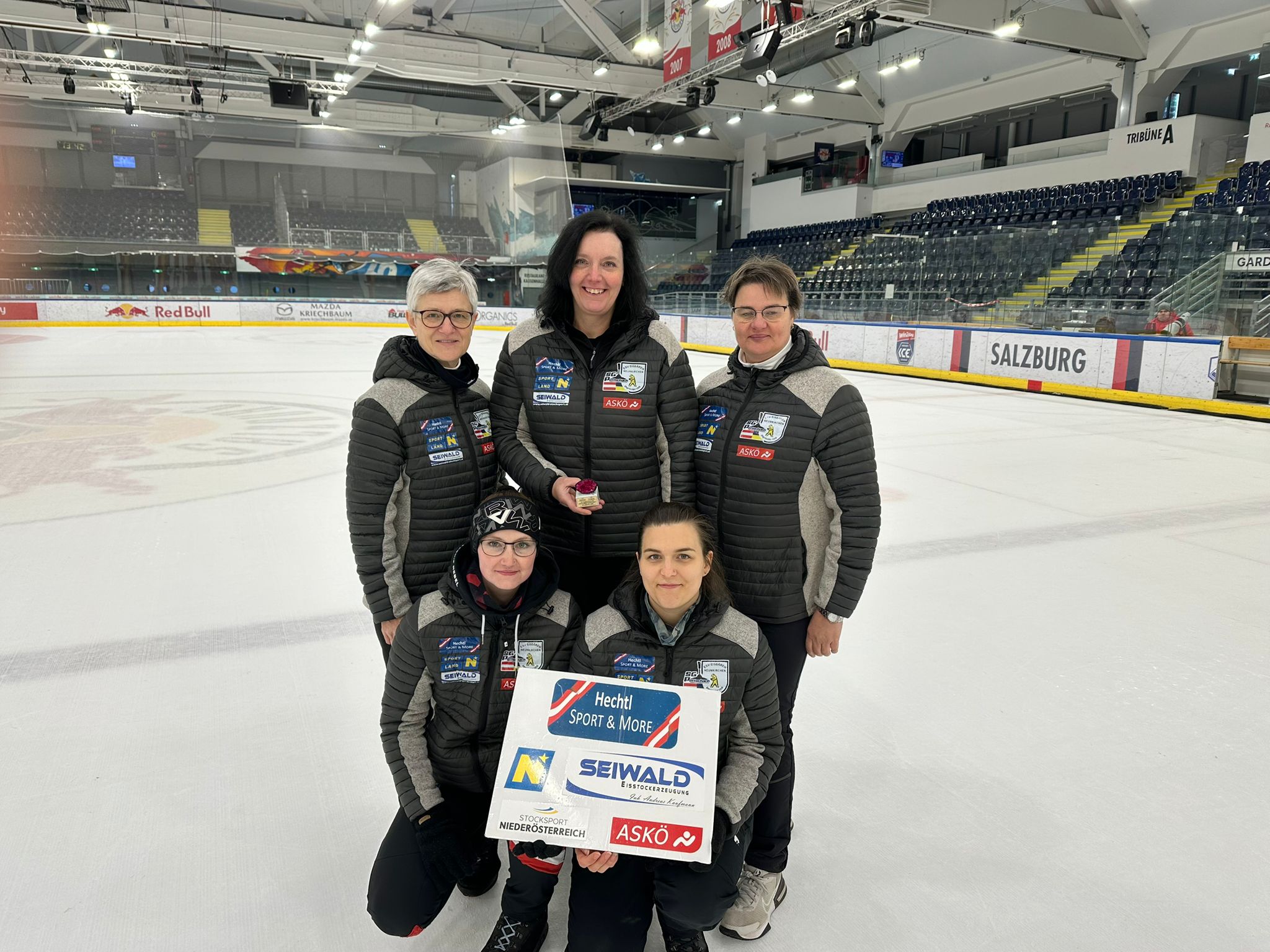 Damen-Wochenende im Eisstocksport: Starke Leistungen der NÖ-Teams